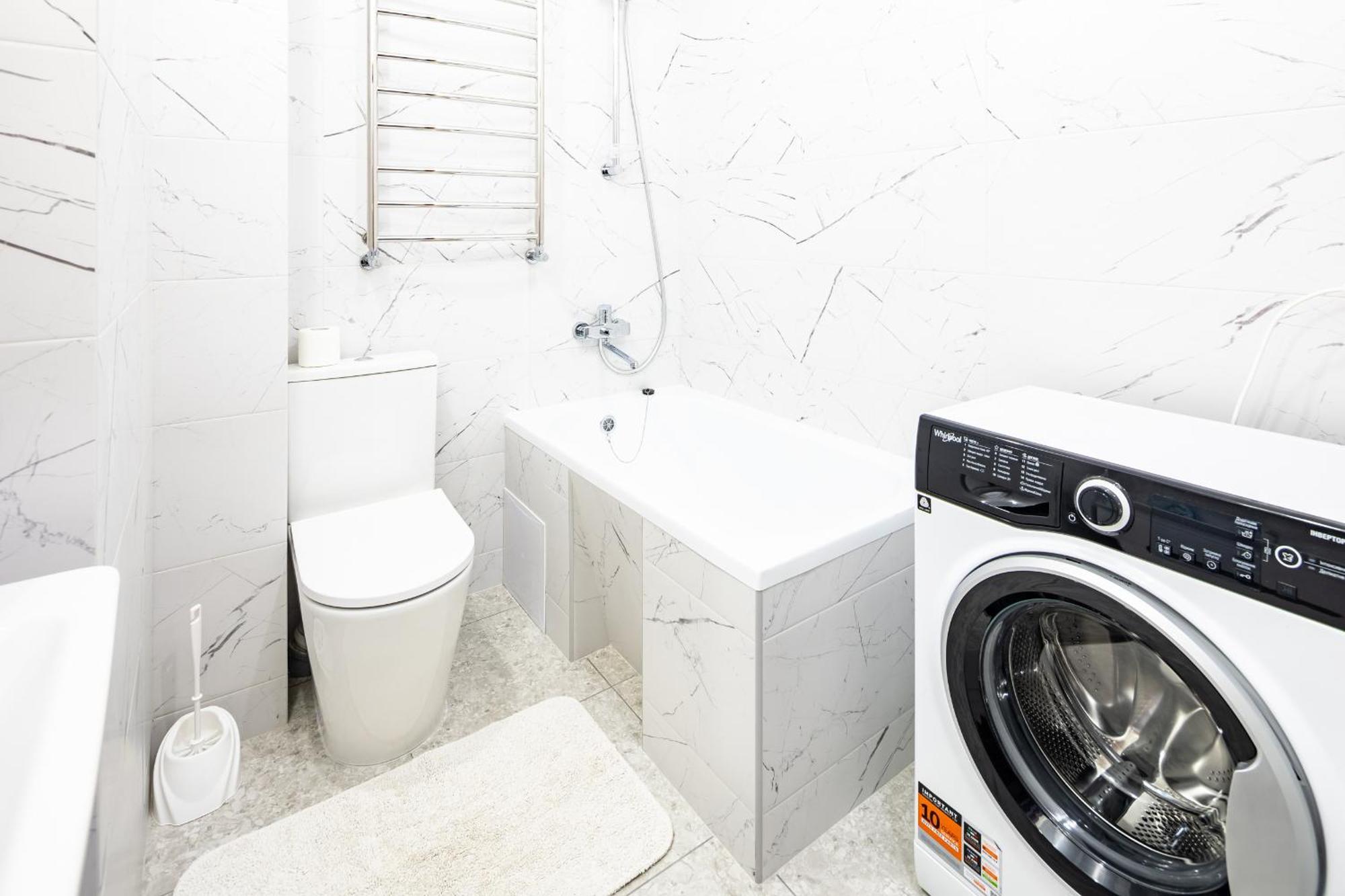 Designer Apartment! The Center! Валова 29 Lviv Ngoại thất bức ảnh