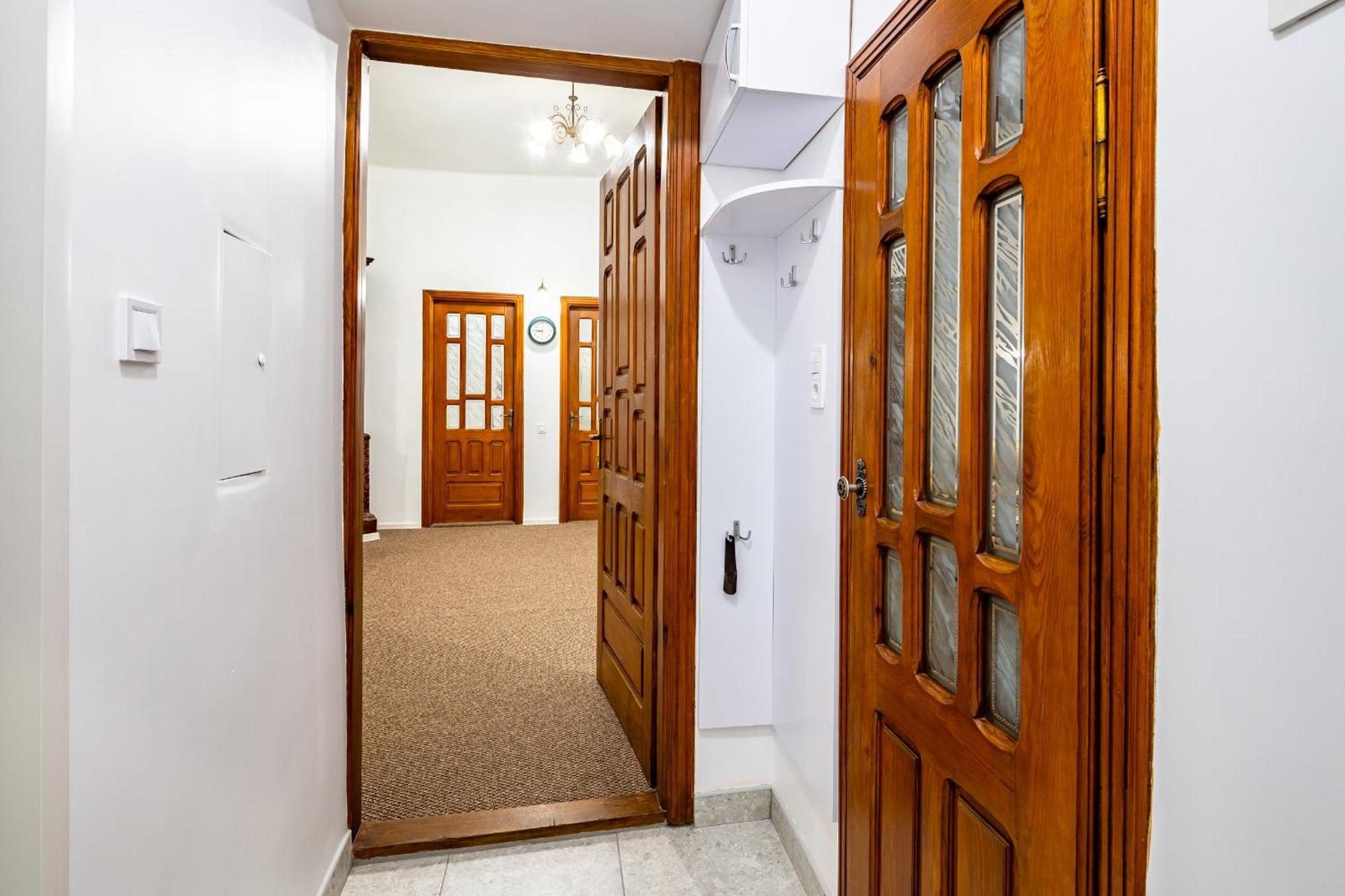 Designer Apartment! The Center! Валова 29 Lviv Ngoại thất bức ảnh