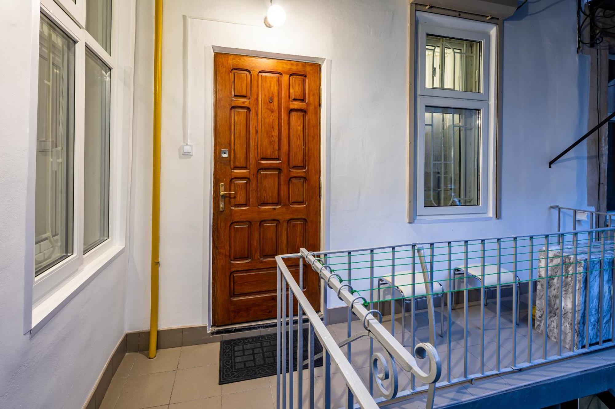 Designer Apartment! The Center! Валова 29 Lviv Ngoại thất bức ảnh