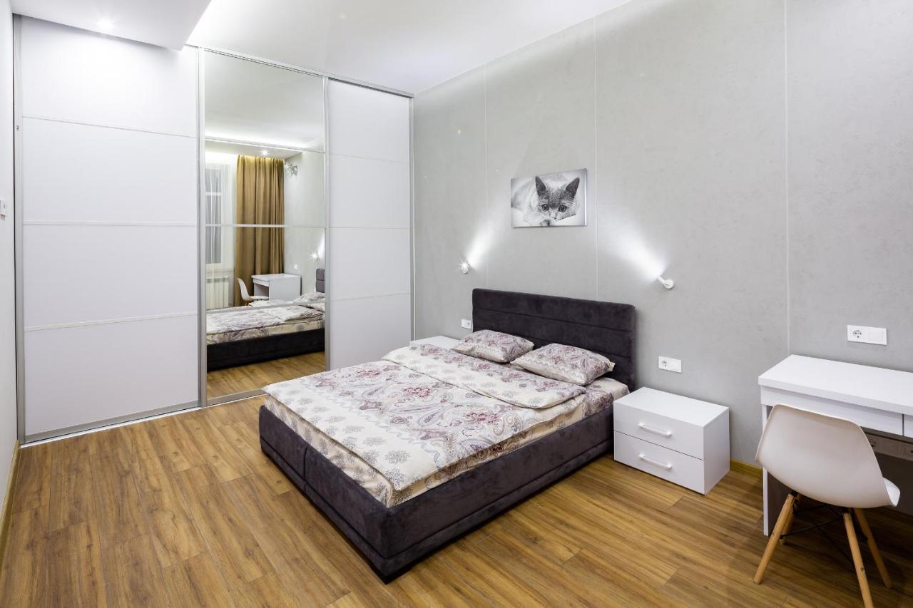 Designer Apartment! The Center! Валова 29 Lviv Ngoại thất bức ảnh